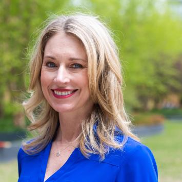 Headshot of Dr. Laura Stinson